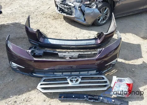 2012 Toyota Highlander Se V6 z USA, uszkodzony, nr VIN 5TDBK3EH1CS173823